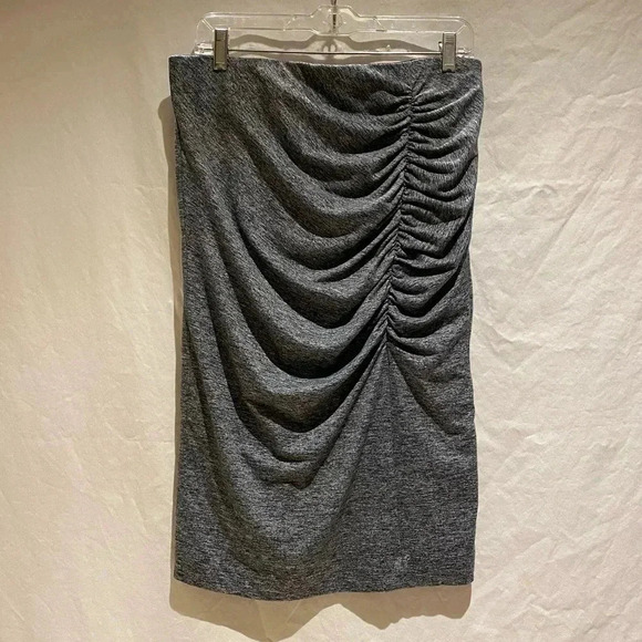 Ann Taylor Heathered Gray Knit Pencil Skirt, size L - Picture 1 of 6